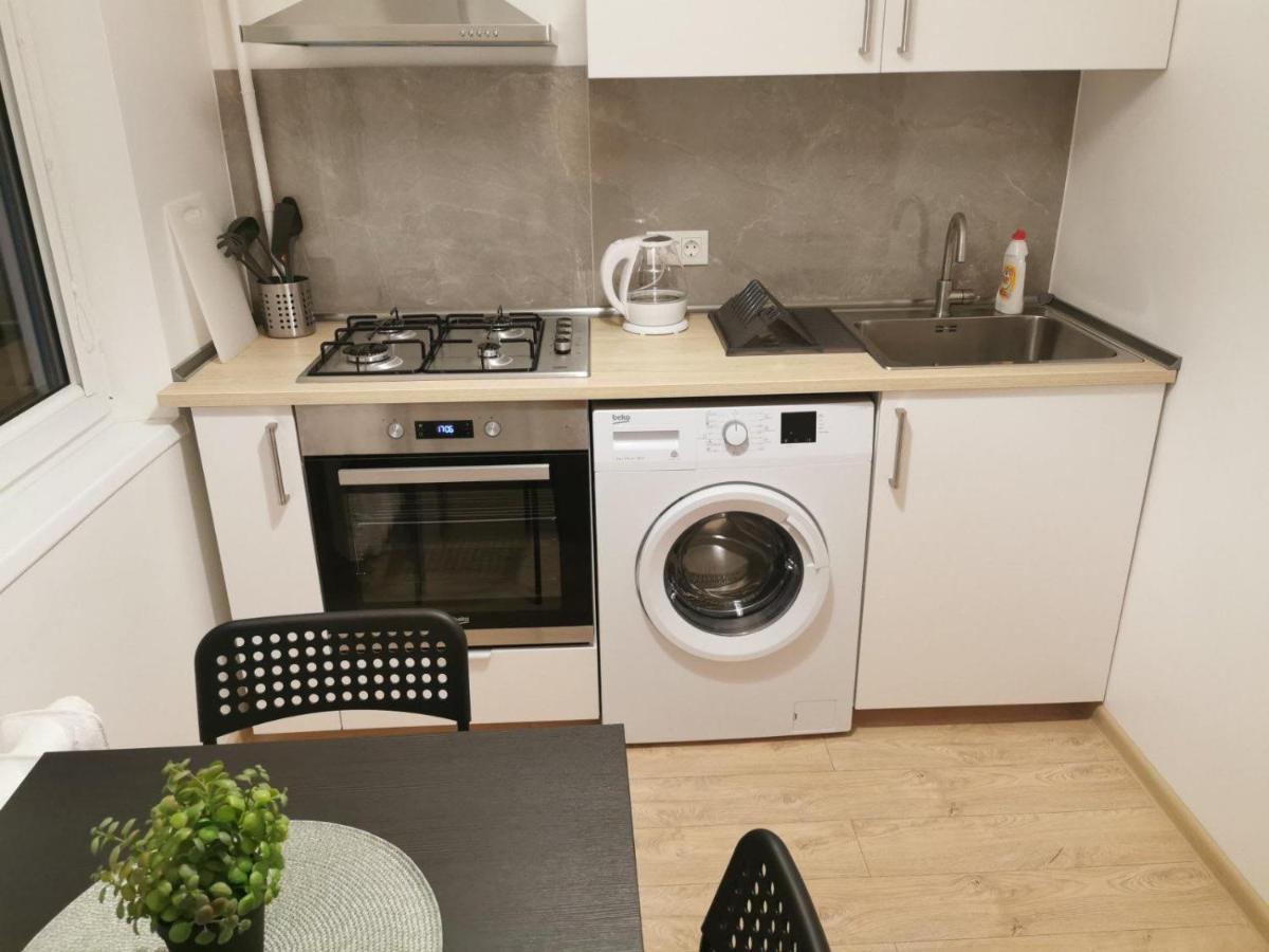 Modern Studio Debreceno, Self-Check-In, Free Parking Κλαϊπέντα Εξωτερικό φωτογραφία